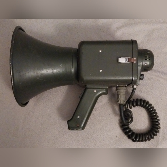 Vintage 1960s USMC U.S Navy Public Address Set AN/PIQ-5A Bullhorn w/ Mic Volume - Picture 2 of 12
